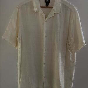 H&M Men's Short-Sleeve Button-Down Shirt in Soft Cream